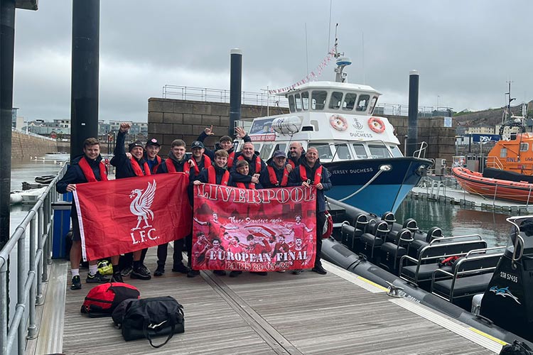 VIDEO: Liverpool fans miss flight, hire a boat to reach Paris to watch Champions League final