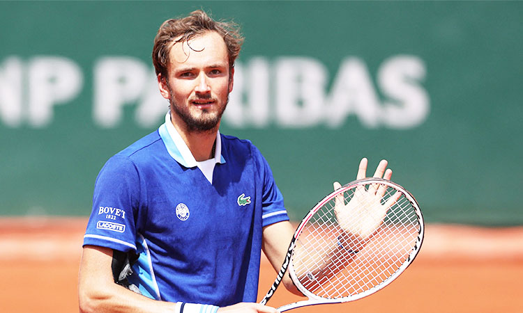 World No2 Medvedev cruises into French Open last 16