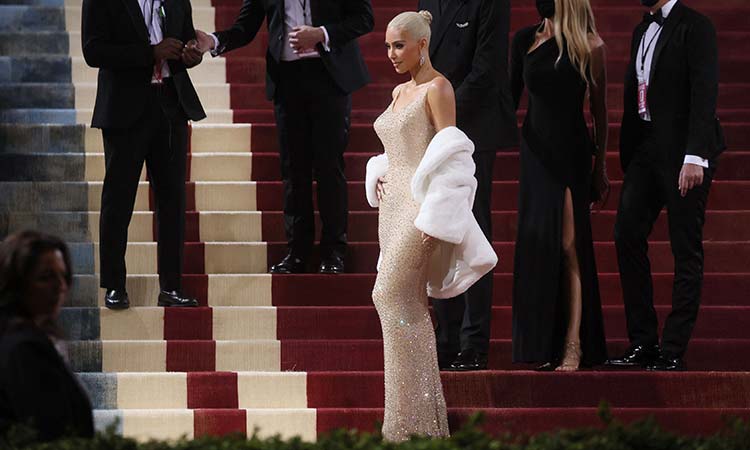 Kim Kardashian loses 16 pounds to fit into iconic Marilyn Monroe dress