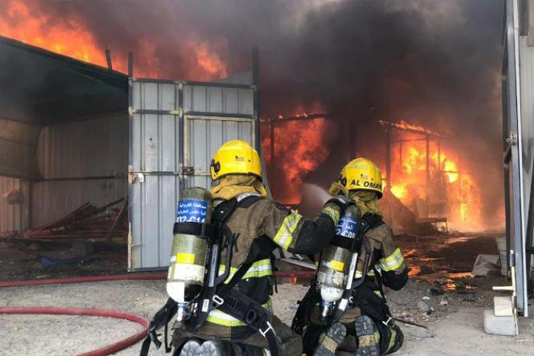 Massive fire destroys market in Kuwait