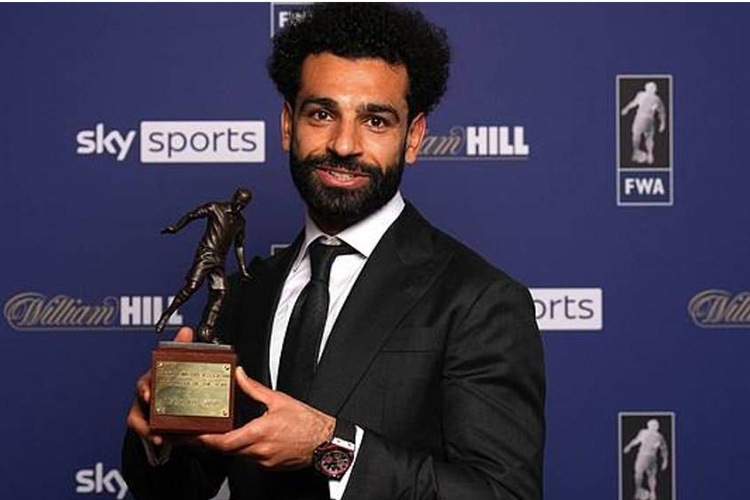 Media praises Mo Salah for showing up in person to receive FWA Footballer of the Year Award