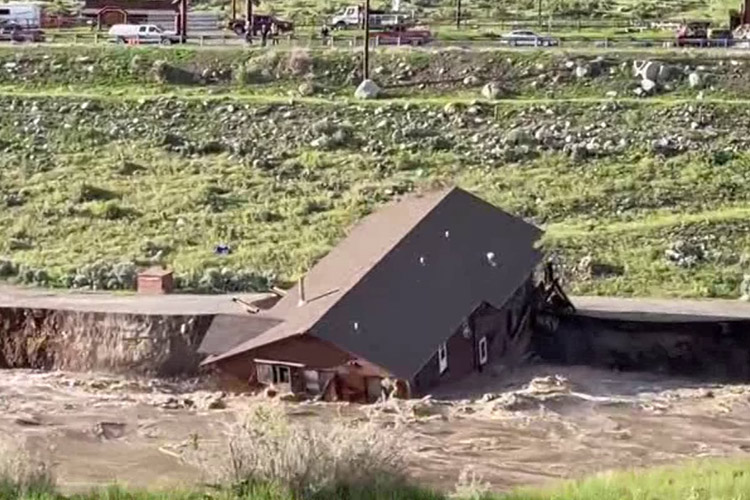 VIDEO: Montana house collapses into Yellowstone river after record flooding