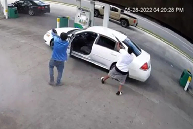 VIDEO: Gunfight erupts at North Carolina gas station in broad daylight