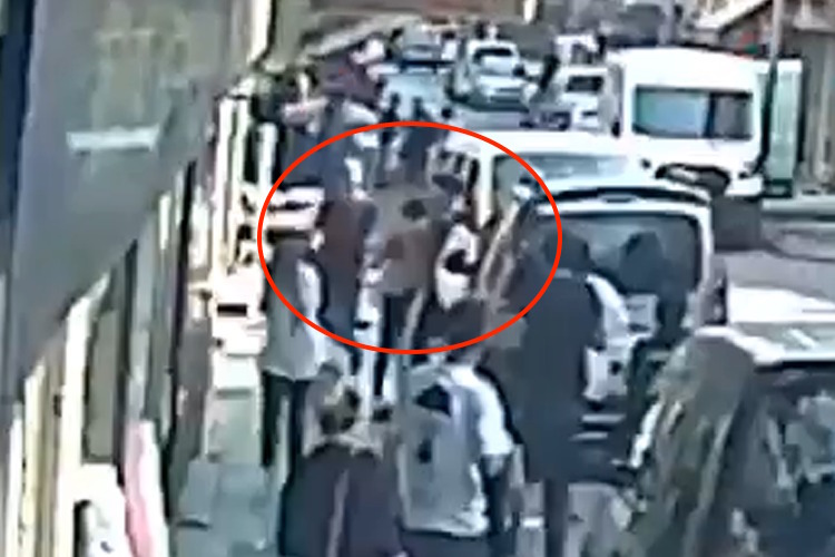 VIDEO: Turkish youth catch Syrian child who fell off third floor in Istanbul