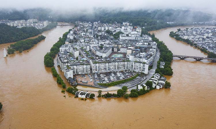 VIDEO: Hundreds of thousands evacuated in China after heaviest rains in decades