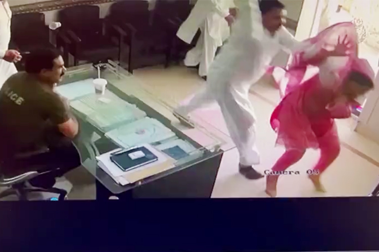 VIDEO: Man beats up lady doctor at a police station in Pakistan 