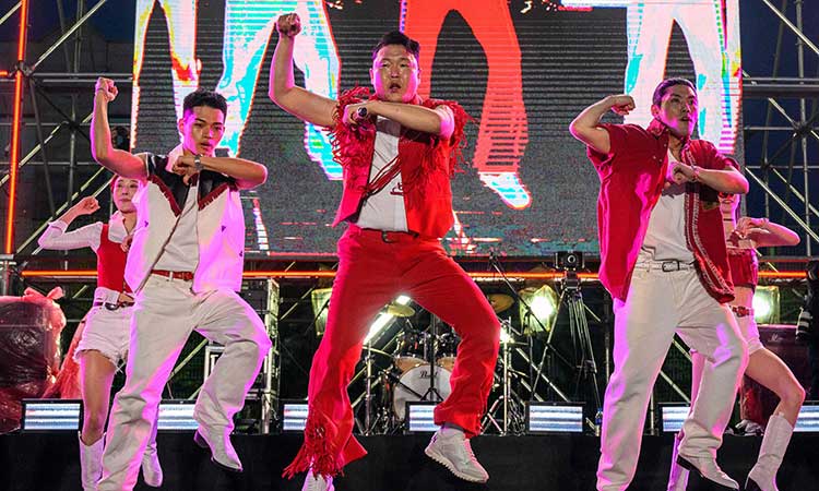 10 years after ‘Gangnam Style,’ Psy is very happy