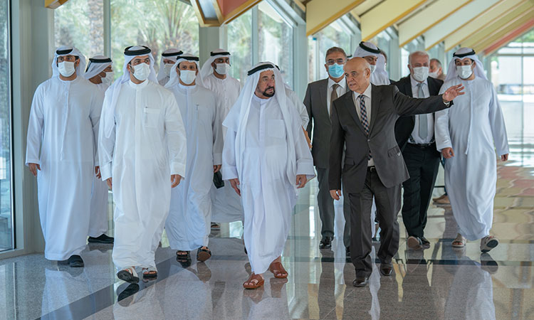 Sheikh Sultan inspects new AC corridors project of University of Sharjah