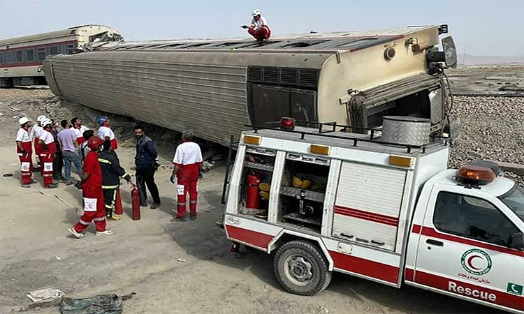 VIDEO: Train derailment in east Iran kills at least 17, injures 50