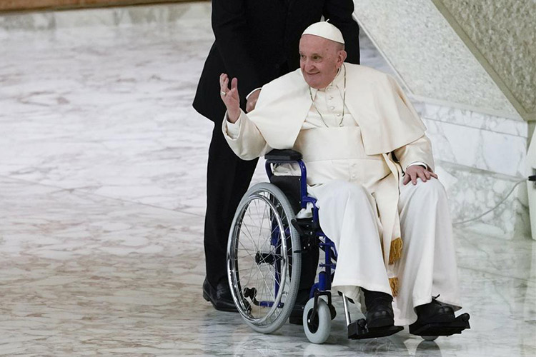 Image of Pope Francis on a wheelchair sparks retirement rumours