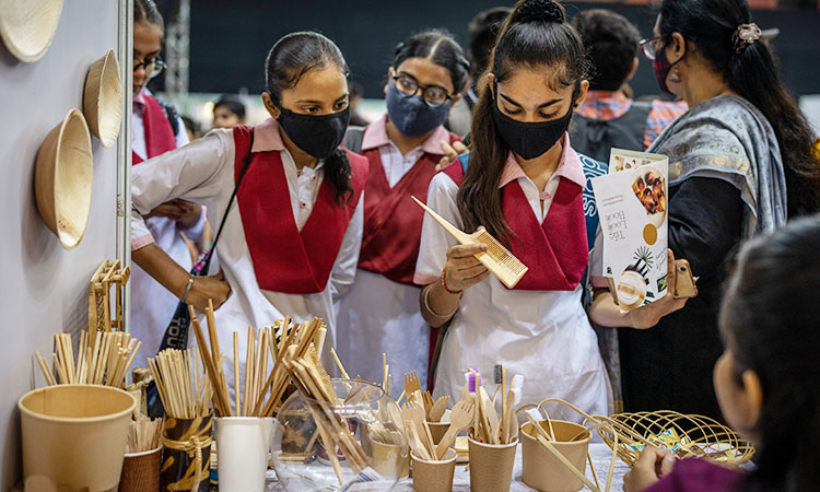 India government bans single-use plastic to combat pollution