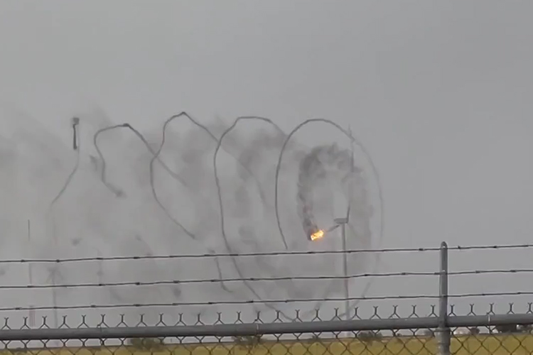 Video of a burning windmill in Texas puts Internet on fire