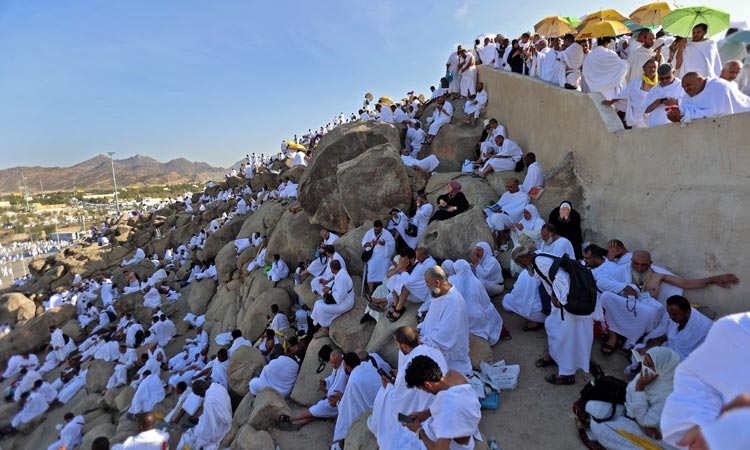 VIDEO: Pilgrims pack Mount Arafat for climax of biggest COVID-era Hajj