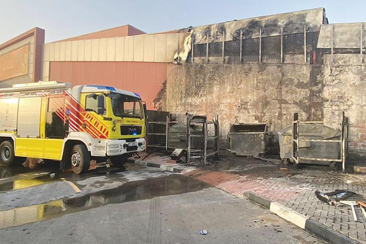 Dubai Civil Defence extinguishes fire