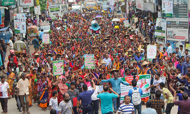 150,000 Bangladeshi tea workers strike against low wages 