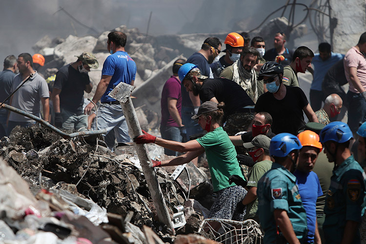 VIDEO: Fireworks blast at Yerevan market kills 6, injures over 60 