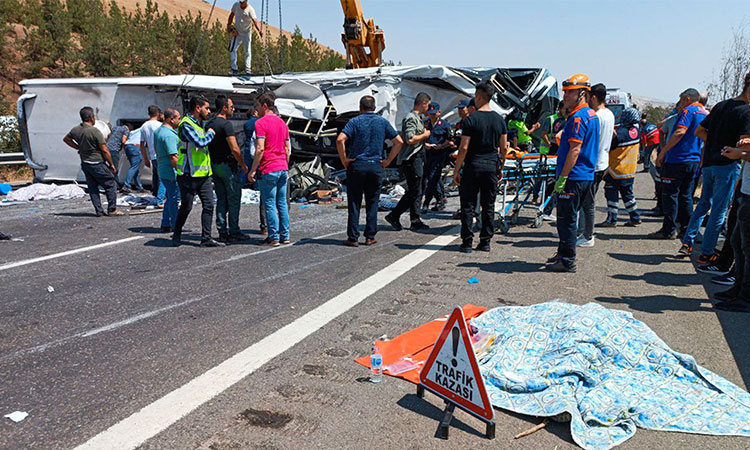 VIDEO: Journalists, emergency workers among 32 dead in crashes at accident sites in Türkiye 