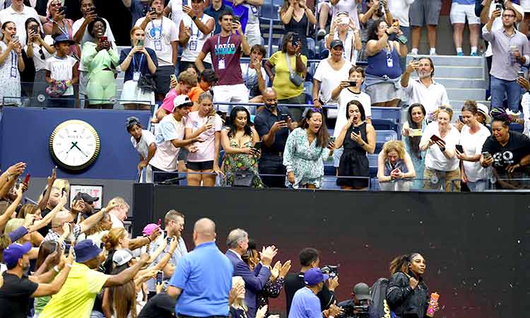 Love and affection as curtain goes up on Serena’s farewell party