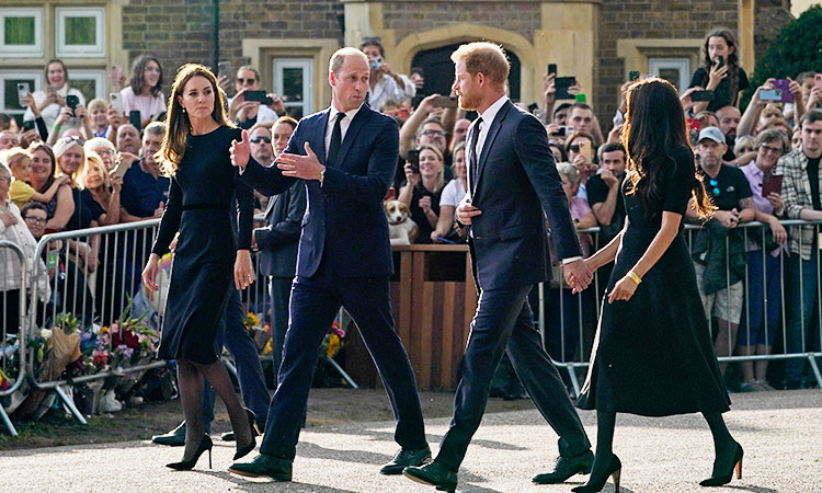  William, Kate, Harry and Meghan together pay tributes to Queen at Windsor Castle 