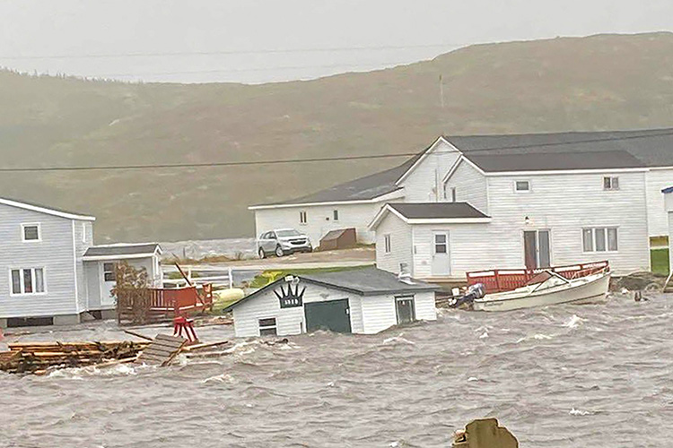 VIDEO: Fiona washes houses away, knocks out power in Canada