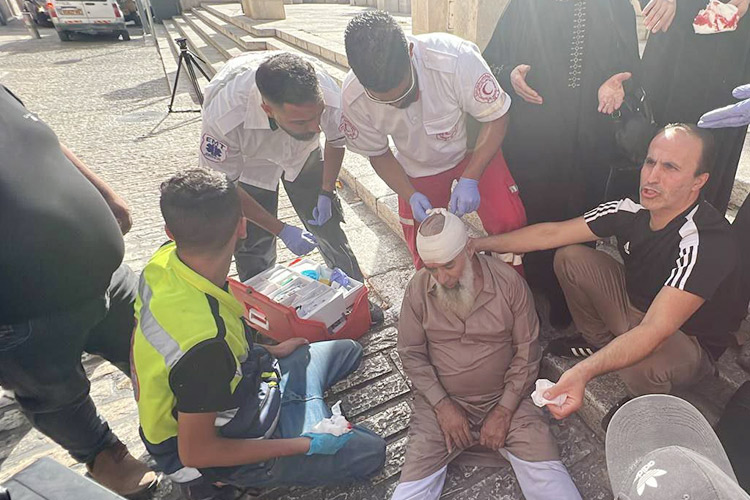 VIDEO: Israeli police assault Palestinians at Al Aqsa Mosque courtyards, several injured 