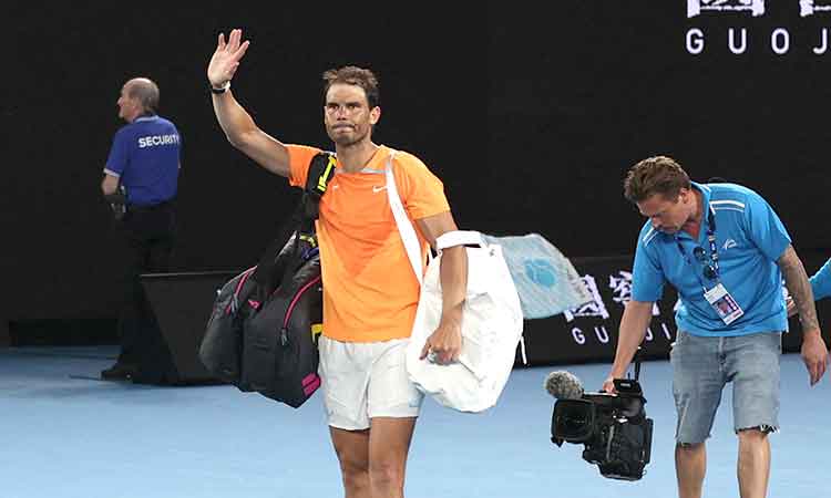 Defending champion Nadal knocked out of Australian Open