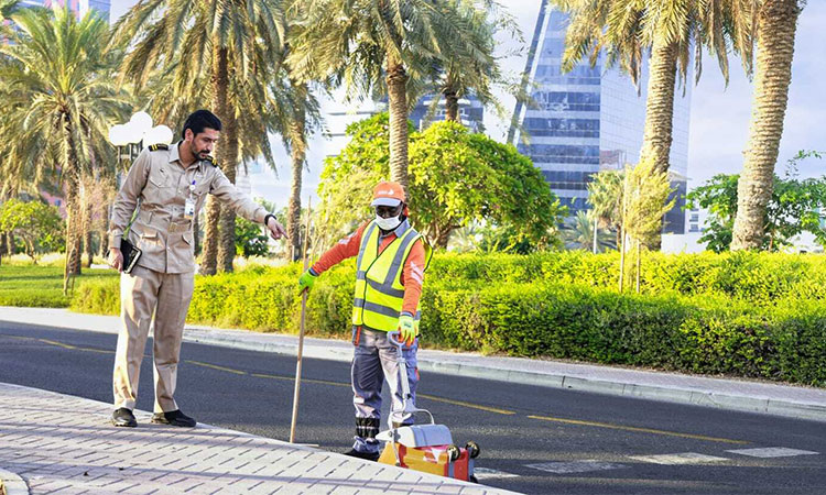 Dubai Municipality removes trash at sites of New Year celebrations in record time