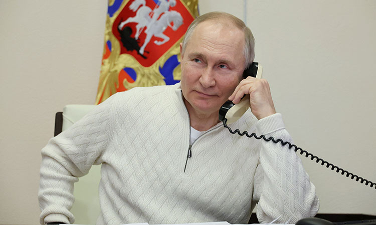 Putin orders 36-hour weekend ceasefire in Ukraine