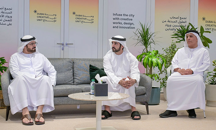 Hamdan meets group of creatives in Dubai, directs implementation of their ideas