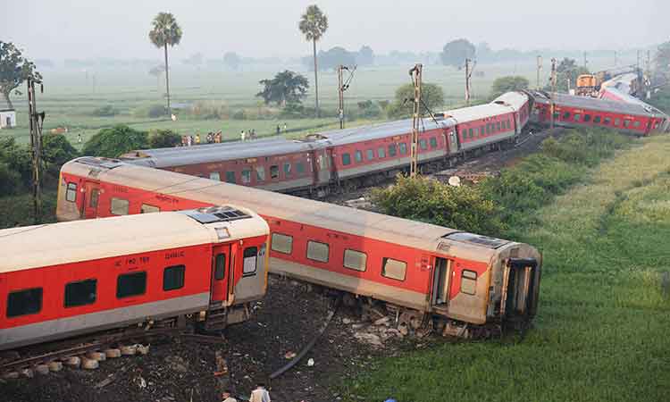 Four killed, dozens injured as passenger train derails in India