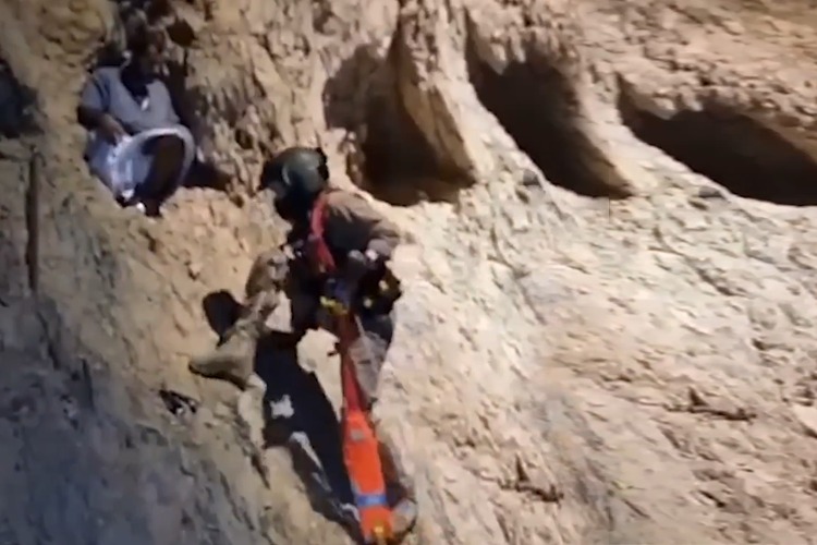 Rescue helicopter airlifts man to safety from Fujairah mountain