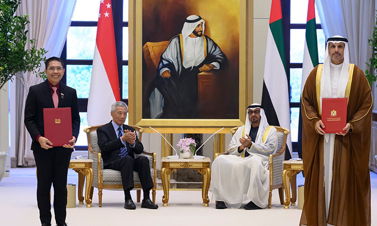 UAE President receives Prime Minister of Singapore in official reception ceremony