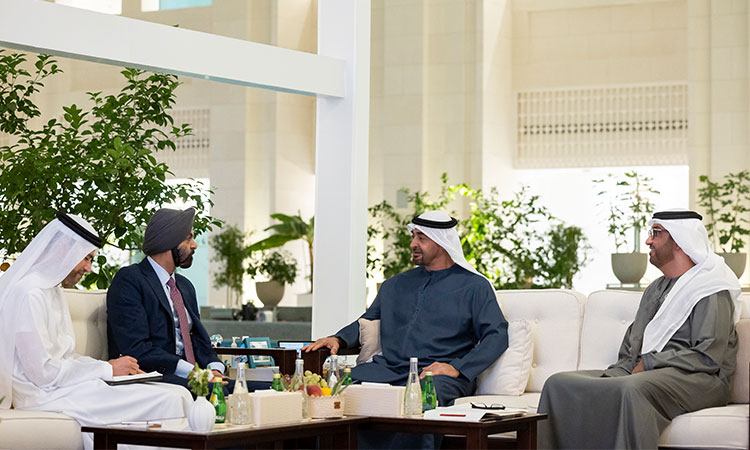 Sheikh Mohamed, World Bank President Banga discuss global economic conditions