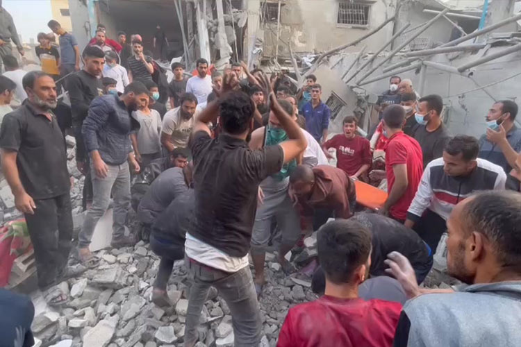 At least 80 killed in twin Israeli strikes at Jabalia refugee camp housing UN-run school