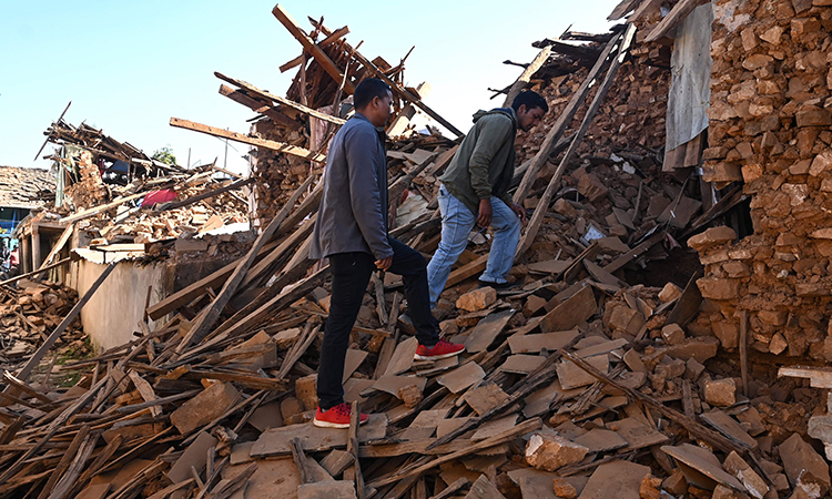 UAE expresses solidarity with Nepal and offers condolences over earthquake victims