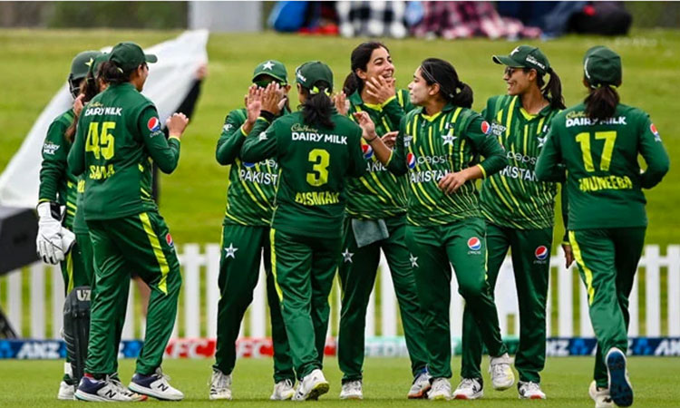 Fatima, Shawaal lead Pakistan to historic women’s T20 win over New Zealand 