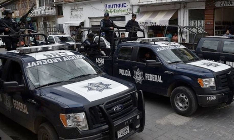 Gunmen kill six at party in Mexico