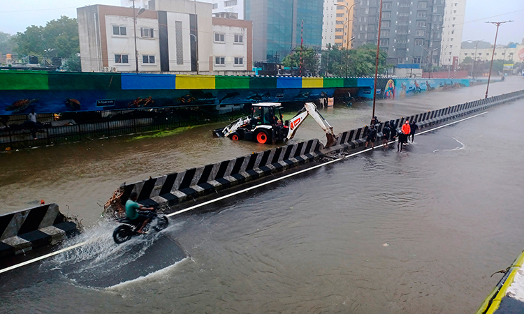 Nine dead as cyclone batters India’s southeast coast