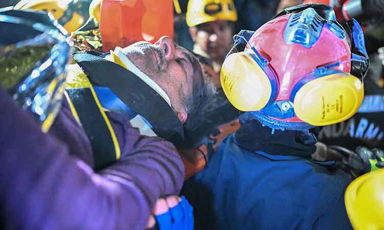 Rescuers find more alive in Turkey on 8th day after quake