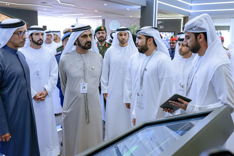 Sheikh Mohammed tours IDEX, praises Emirati defence capabilities 