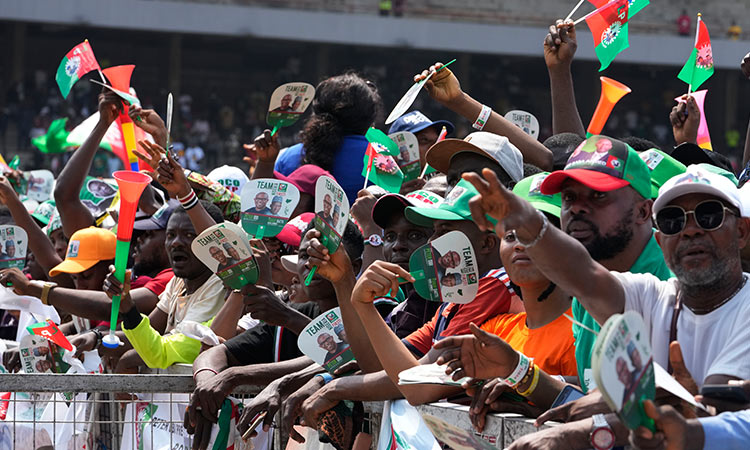 Nigeria presses ahead with vote amid cash shortage crisis