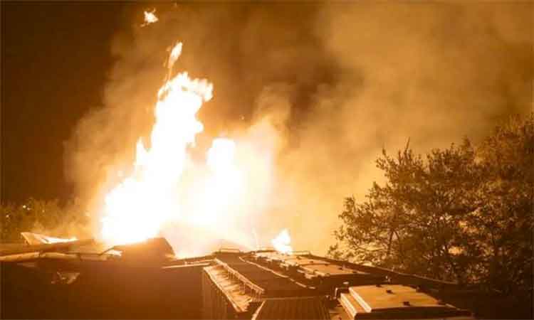 Train derailment causes massive fire in Ohio