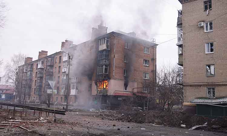 Russians intensify assault on Bakhmut, Ukrainian forces try to dig in