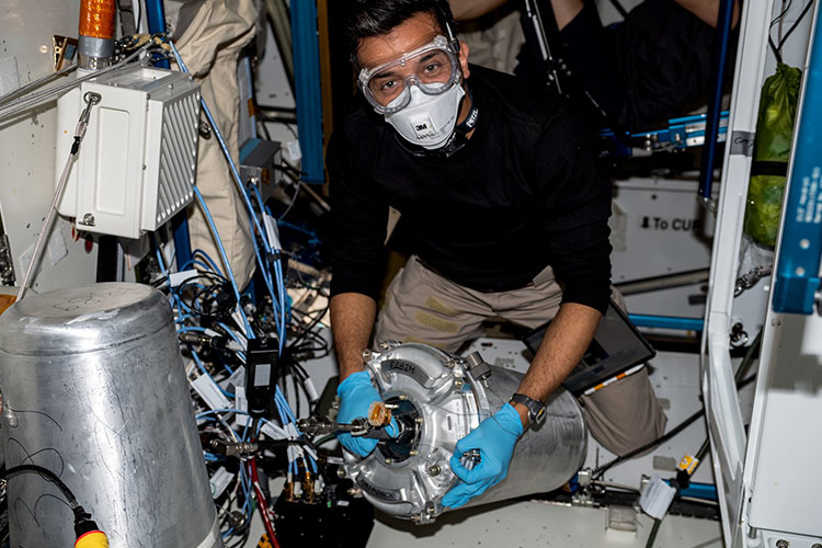 Emirati astronaut Neyadi recycles water and creates clean air for ISS