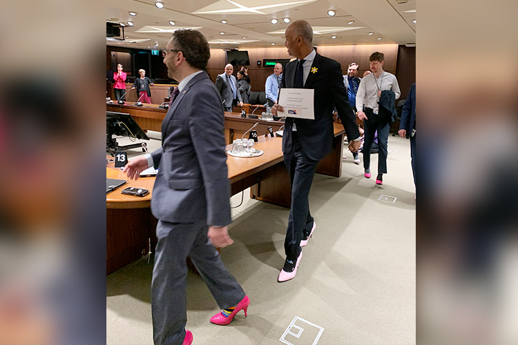 VIDEO: Male lawmakers wear pink high heels to raise awareness about violence against women in Canada