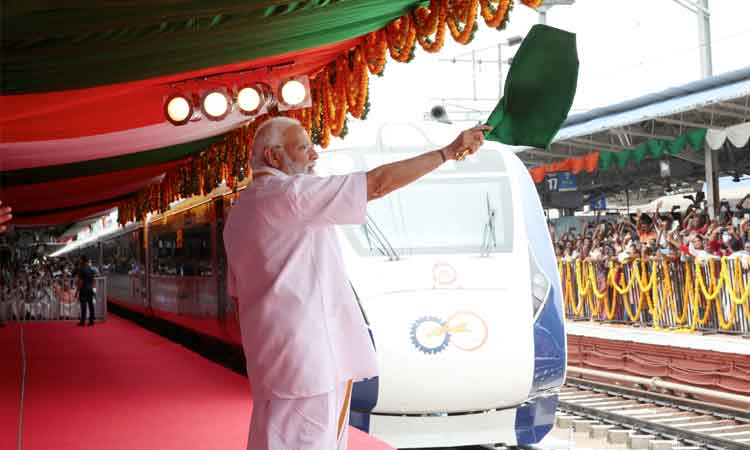 India's PM Modi launches projects worth Rs3,200 crore in Kerala, flags off Vande Bharat train from Thiruvananthapuram