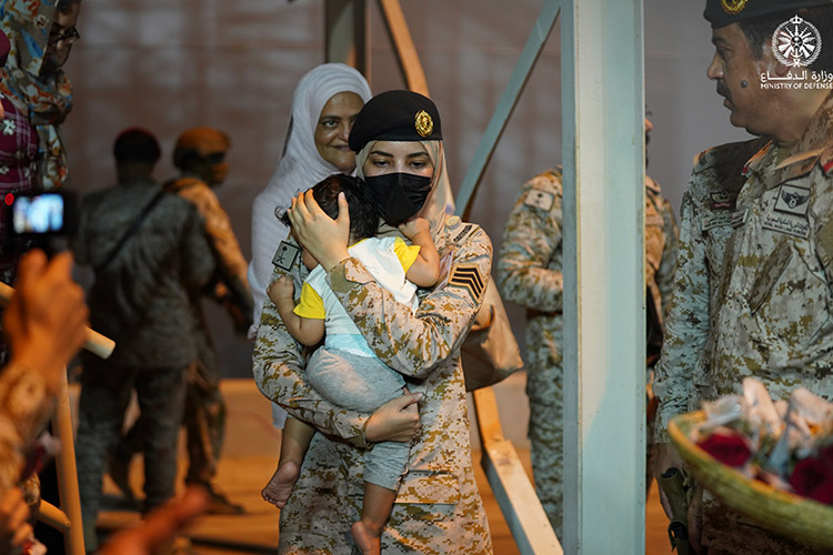 VIDEO: Saudi female soldier wins hearts after taking care of sleeping toddler during Sudan evacuation