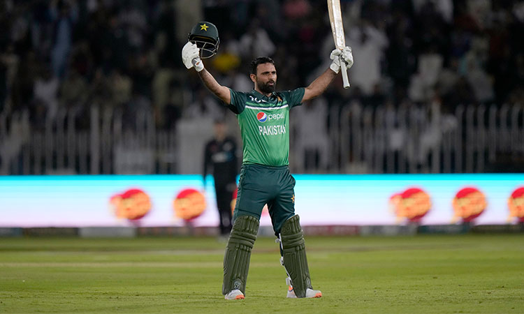 Ton-up Fakhar Zaman shines as Pakistan beat New Zealand by five wickets in first ODI