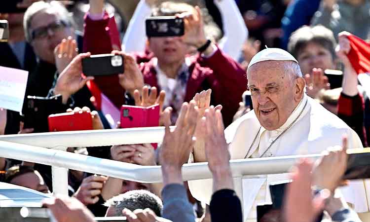 Tens of thousands gather for Pope’s mass in Hungary