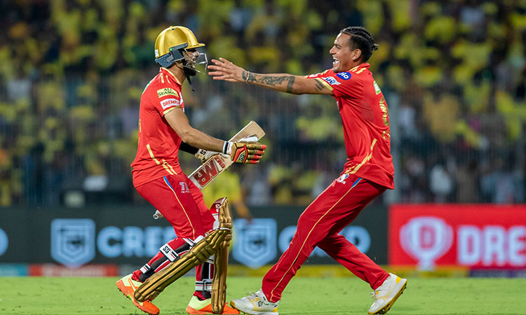 Sikandar Raza gives Punjab last-ball IPL win in 'Battle of the Kings'